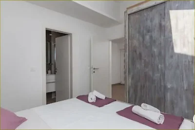 Apartments Dub - Comfort One-Bedroom Apartmen...