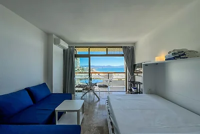 Appartamento vista mare con balcone