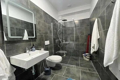Schצne Wohnung am Meer in Sarande