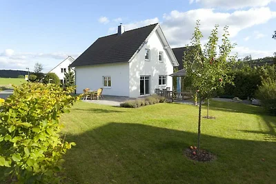 Moderna casa vacanze con giardino