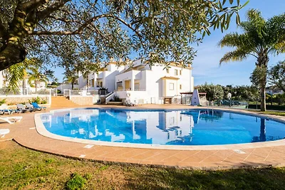 Apartment in Albufeira mit Zugang zum Pool