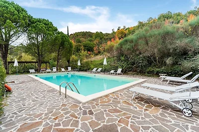 Gemütliches Ferienhaus mit Pool in Assisi