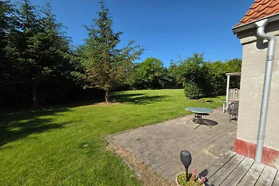 4 Sterne Ferienhaus in Asaa