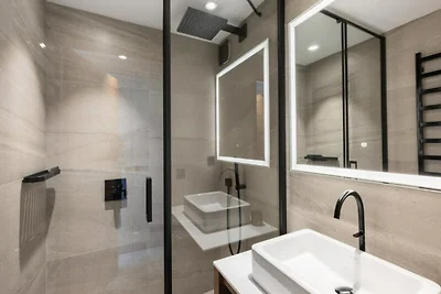 Appartamento a Courchevel con spa e piscina