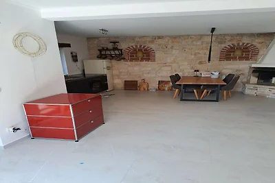 Kroatisches Familien-Poolhaus in Meeresnähe