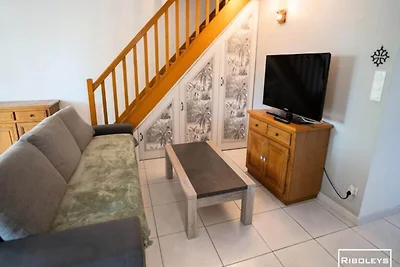 Villa in Vias mit Garten und Grill