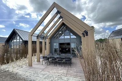 Strandvilla aan het IJsselmeer