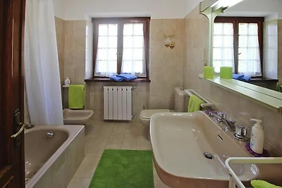 Ferienhaus in Camaiore mit Garten