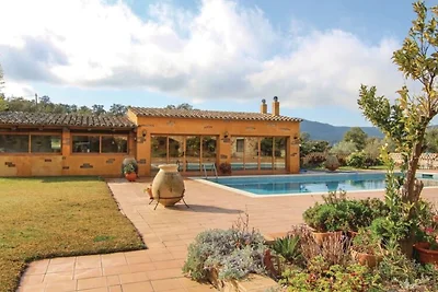 Invitante villa a Calonge con piscina privata