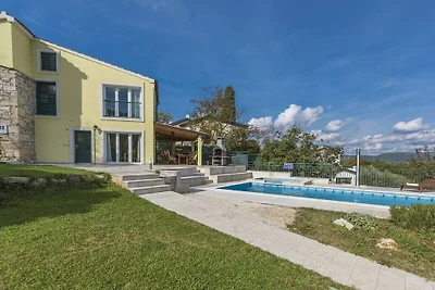 Villa Ana Spinovci