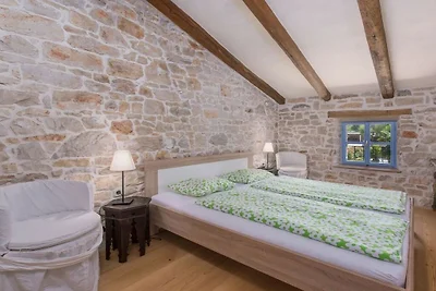 Vakantiehuis in Gedici met zwembad