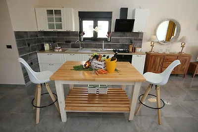 Rifugio sull'isola di Jezera nel mare...