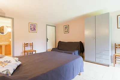 Ruhiges Ferienhaus mit privatem Pool