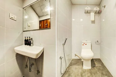Townhouse Rcc Hotel Banjara Hills