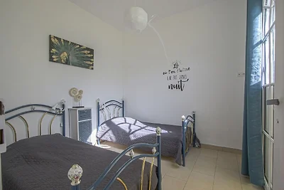 Spaziosa casa vacanze con giardino vicino al...