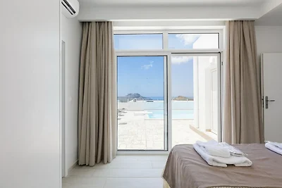 Villa - eingezäunt Petres 3