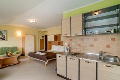Amor Residence - Studio Apartment with Terrac...