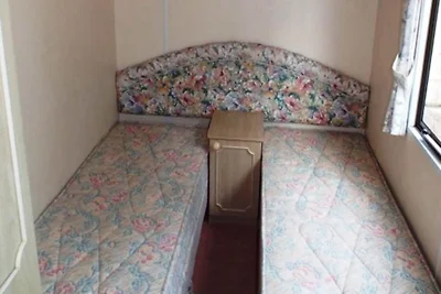 Mobile Home im Ferienpark mit Seezugang