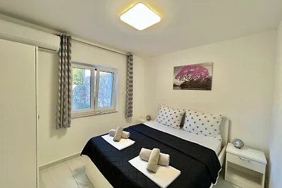 Großes Ferienhaus mit Pool und Terrasse
