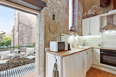 Bella casa in pietra con terrazza privata