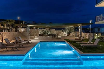 Luxury Living at Horizon Retreat - Two Bedroo...