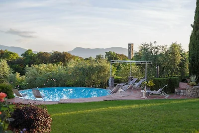 Villa in Toscana con piscina a sfioro