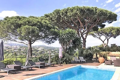 Häuser & Villen für 8 Personen