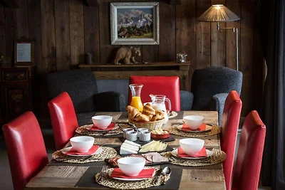 Schneebedecktes Chalet in Chamonix