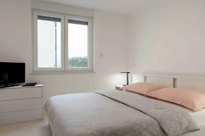 Three Bedroom Apartment with Sea View and...