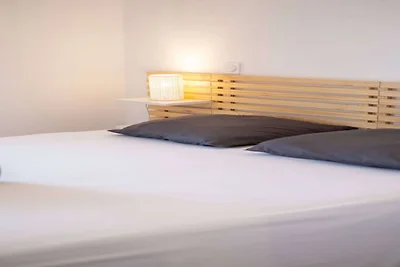 Modernes Strandapartment mit Terrasse