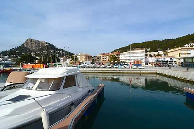 Appartement in Estartit vlakbij zandstrand