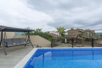 Villa in Motovun mit Schwimmbecken