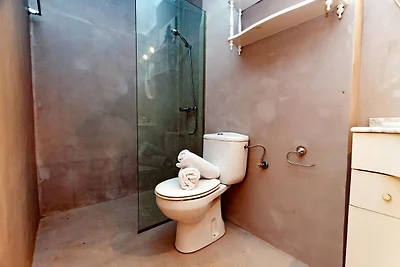 Komfortable Wohnung in Roses mit Poolblick