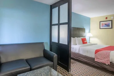 Knoxville, TN | Kingsize-Bett