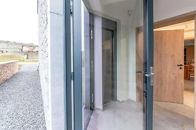 Nowoczesny apartament w Forrières z basenem