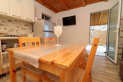 Greenside Cottage Lumi-Two Bedroom Holiday Ho...