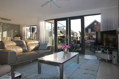 Casa vacanze soleggiata ad Alkmaar sull'acqua