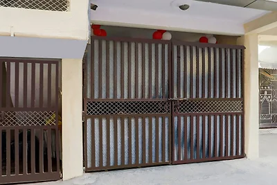 Super Hotel O Uttam Nagar