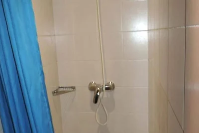 5 camere per 11 persone