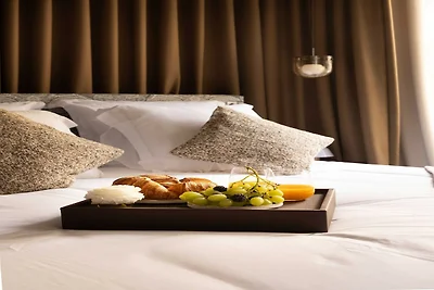 Palais Bourbon Hotel – Zimmer 33 – 2P –...