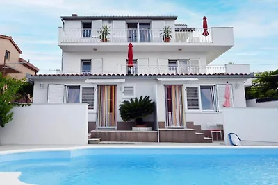 Apartments Mihovilovi