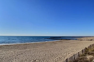 Appartement in Vias, 150m van het strand
