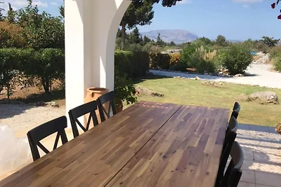 Gartenvilla in der Nähe der Küste von Chania