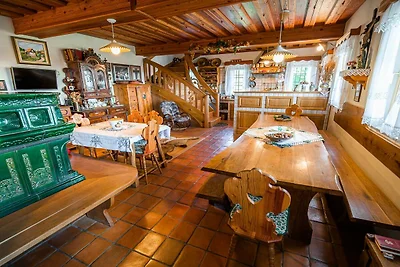 Cozy Countryside Retreat Villa with Hot-Tub -...