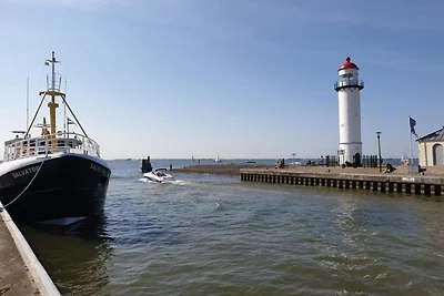 Villa in Hellevoetsluis nahe Nordseestrand