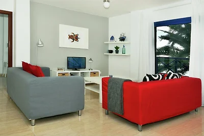 Modernes Apartment in Arrecife mit Terrasse