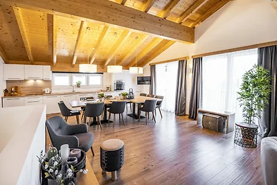 Chalet met uitzicht op de bergen in Wagrain