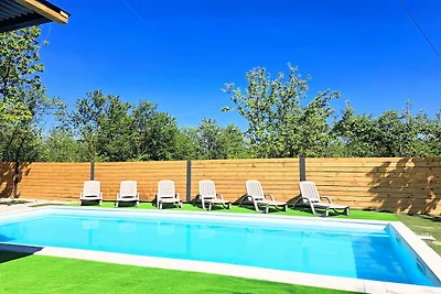 Authentic Istrian Rooms for Unforgettable Sta...