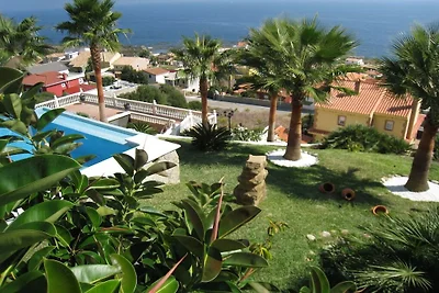 Villa con 4 camere da letto