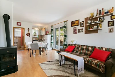 Uriges Ferienhaus in Ričice-Imotski in der Nä...